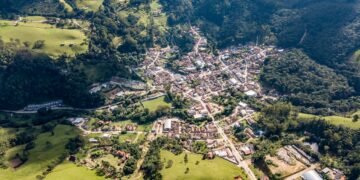 A cidade mais romântica de 2025 virou o queridinho dos casais e está em Minas Gerais