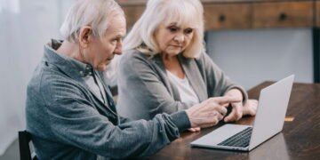 Atenção aposentados e pensionistas, 2ª parcela do 13º salário já tem data marcada