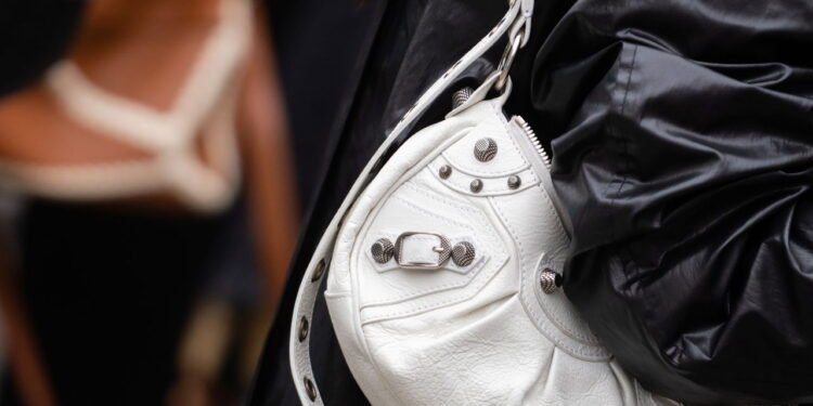 Como escolher a bolsa perfeita para seu estilo inspirado nas famosas