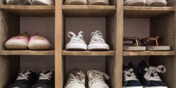 Eles voltaram! Como os dad sneakers conquistaram o street style em 2025