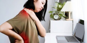 Mulheres sentem mais dor que homens? Entenda as diferenças na percepção da dor crônica