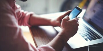 Aprenda a identificar golpes por SMS em 3 segundos