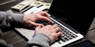 Golpes com CPF e dados pessoais, como se proteger e o que fazer se acontecer com você