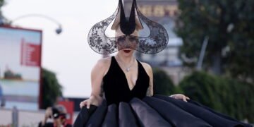 Lady Gaga prepara espetáculo jamais visto no Brasil