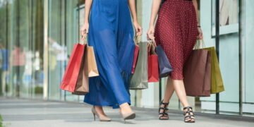 As saias longas ganharam novas versões irresistíveis em 2025