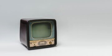 A história surpreendente da marca que dominou as TVs no Brasil