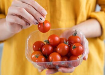 5 segredos para ter uma colheita abundante de tomate cereja em sua casa
