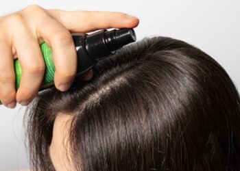 O truque para cabelos mais saudáveis que você precisa conhecer