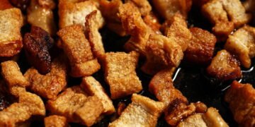 4 passos para fazer o torresmo mais crocante da sua vida sem sujeira