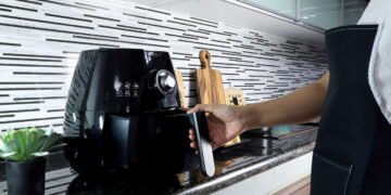 Amvox aposta em tecnologia e cria air fryer inteligente