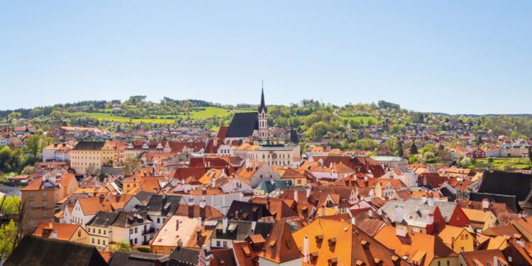 Essa cidade medieval europeia vai conquistar seu coração