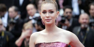 Marina Ruy Barbosa muda o visual e inspira cuidados com os fios após a descoloração