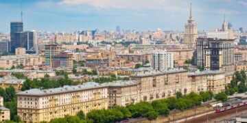 Conheça a capital com cenários lendários e uma história grandiosa