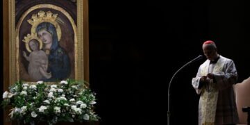 O Vaticano revela mudanças na igreja e novo Papa promete unir opostos