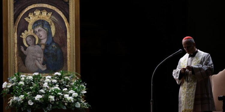 O Vaticano revela mudanças na igreja e novo Papa promete unir opostos