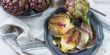 Cultive alcachofra em casa e prepare chás digestivos poderosos