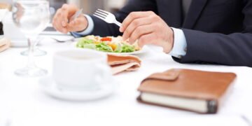 Qual o tempo certo do seu intervalo de almoço? A lei explica