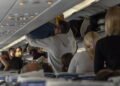 Empresas aéreas começam a taxar bagagem de mão em aviões