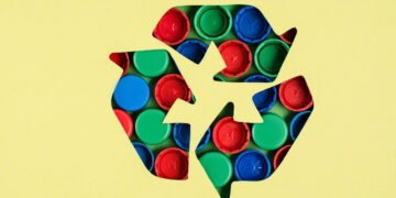 Você sabia que esses objetos podem gerar renda e ajudar o meio ambiente?