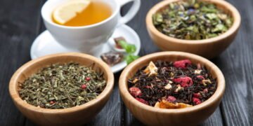 3 ingredientes naturais para um chá relaxante que combate a insônia