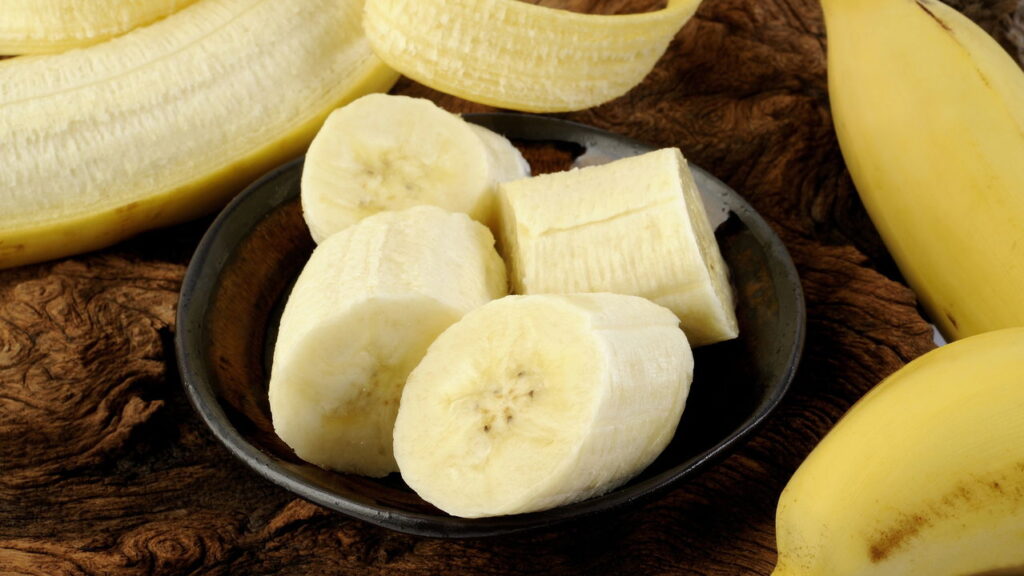 A fruta comum que pode transformar sua digestão e seu humor