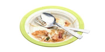Deixar comida no prato