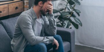 Você conhece alguém que está com depressão? Saiba como ser um apoio real