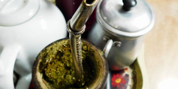 A bebida mais refrescante que melhora foco, estresse e digestão