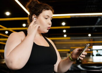 Conheça o top 5 fones de ouvido para treino em 2025