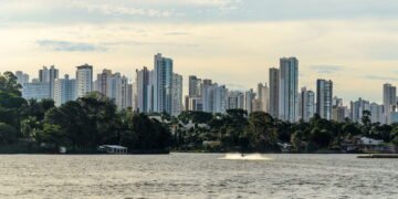 Essa cidade mistura inovação, natureza e cultura como poucas