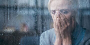 A dura realidade da solidão na terceira idade e como enfrentá-la com dignidade