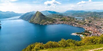 A cidade mais charmosa e completa da Suíça fica às margens de um lago