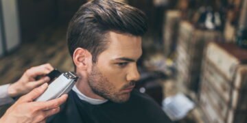 Estilos e cuidados essenciais para manter o cabelo masculino longo impecável