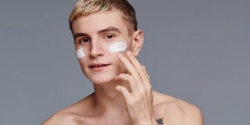 Cuidados essenciais com a pele masculina para manter a autoestima elevada