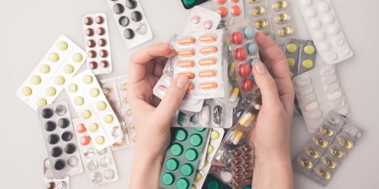 Esse medicamento simples que você tem em casa pode causar deficiência de B12 e demência