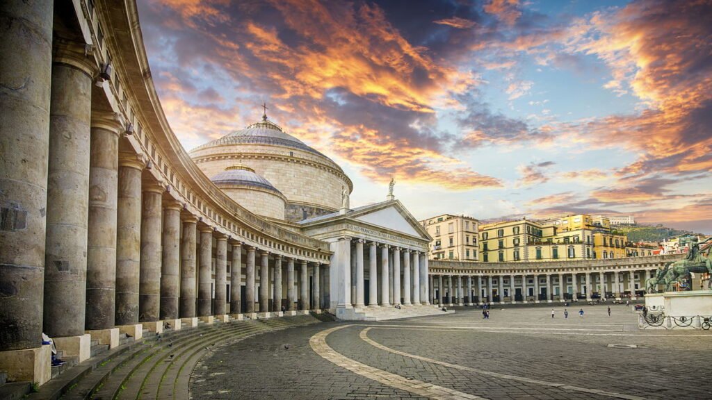 A cidade italiana que respira música, arte de rua e tradições milenares