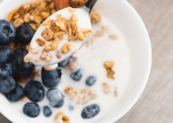 5 motivos para incluir iogurte natural na sua alimentação agora