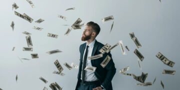 Um mês decisivo! 5 signos terão virada financeira surpreendente em maio