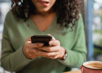 Se você faz isso sem perceber pode ser ansiedade disfarçada