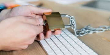 O detalhe mais importante do cadeado que você ignora