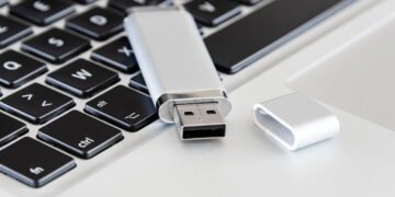 Você tem um pendrive esquecido em casa? Ele pode ser mais útil do que imagina