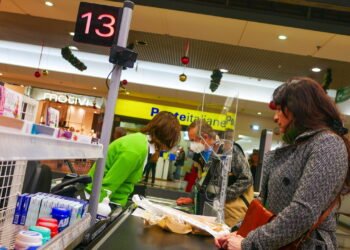 Supermercado vai abrir nova filial e busca funcionários