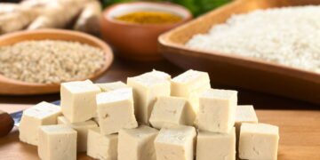 Conheça os benefícios do tofu e como incluir de forma saudável na sua dieta