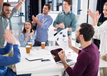 Semana de trabalho de 4 dias já é realidade e fase piloto já mostra resultados