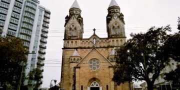 Uma cidade escondida entre montanhas e pinheiros no Sul do Brasil
