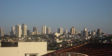 A cidade que virou a nova queridinha de quem quer viver bem sem gastar muito