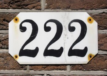 Você está vendo o mesmo número repetidamente? Saiba o que a psicologia tem a dizer!