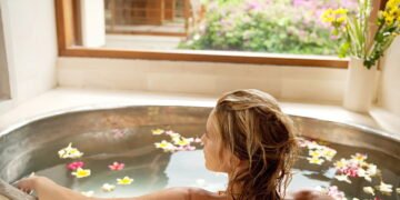 Você sabia que ouvir músicas calmas durante o banho reduz o ritmo cardíaco?