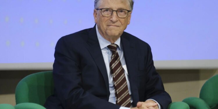 A fortuna de Bill Gates e como ele usa seu império para mudar o mundo