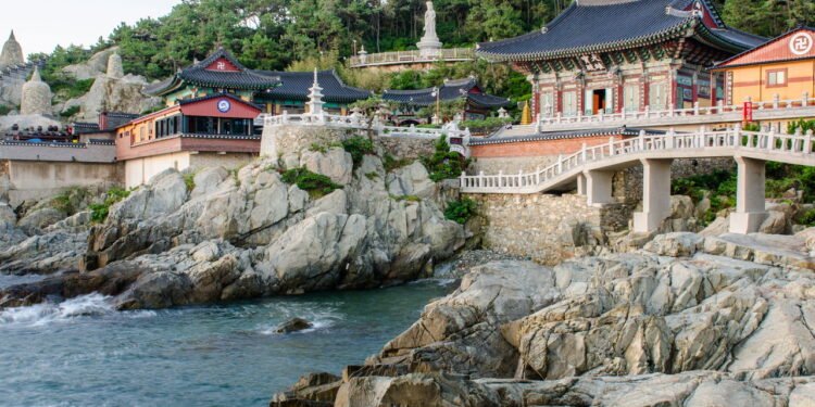 A cidade mais surpreendente da Coreia do Sul que está conquistando milhares de visitantes todos os anos